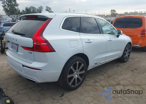 2020 Volvo Xc60 T5 Inscription z USA, uszkodzony, nr VIN YV4102DL4L1504566